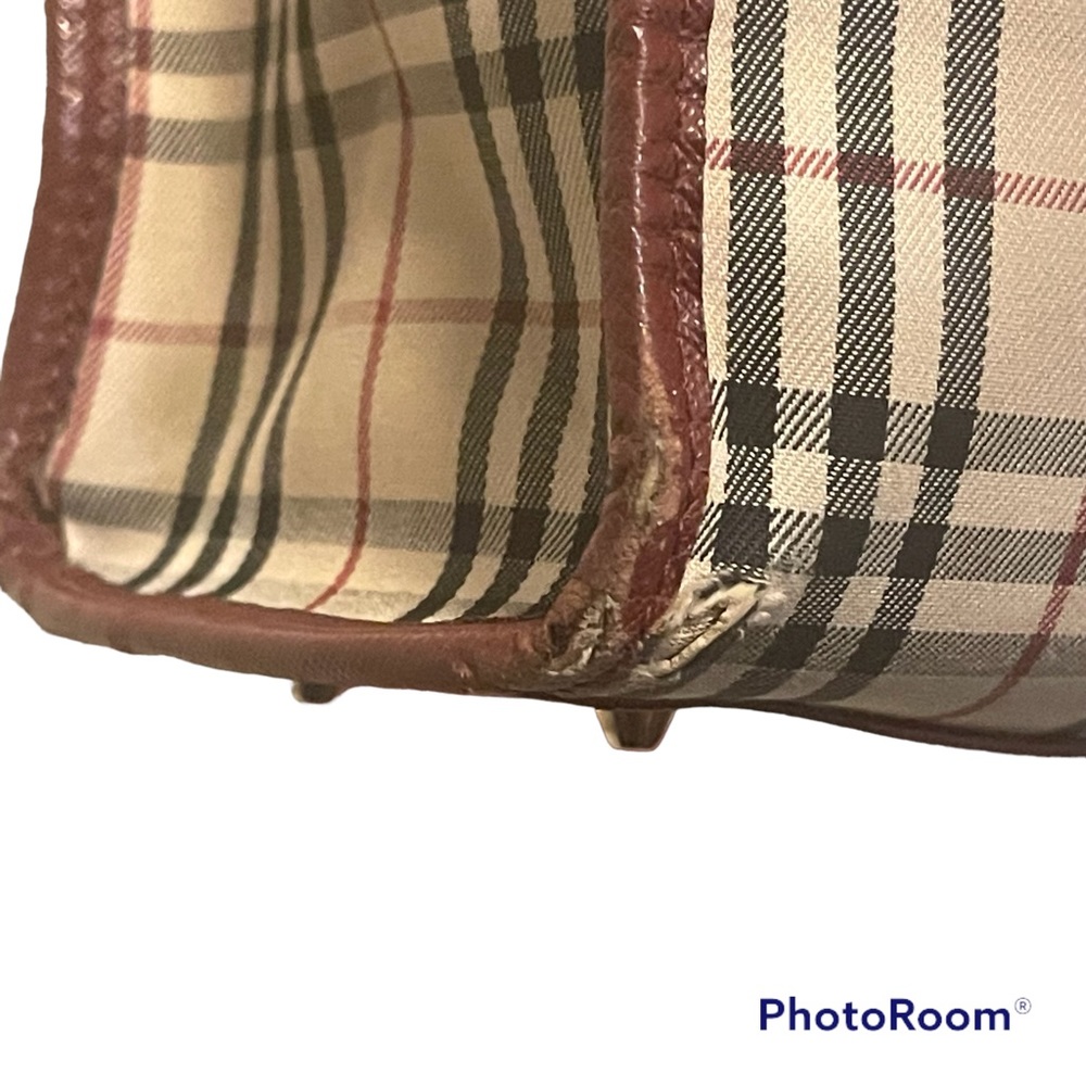 Authentic Burberry Nova Check Tote - Picture 4 of 10